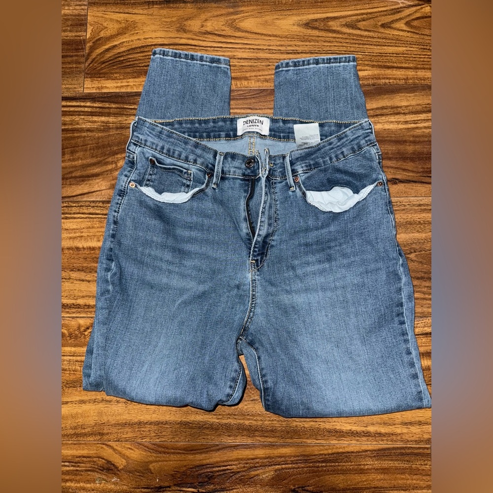 Levi’s Women’s Skinny Jeans Size 16M